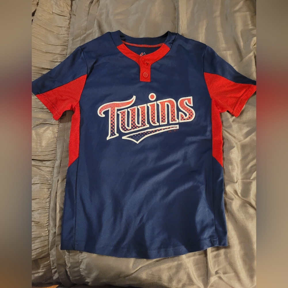 Twins Jersey *not official*  Size Medium, blue and red